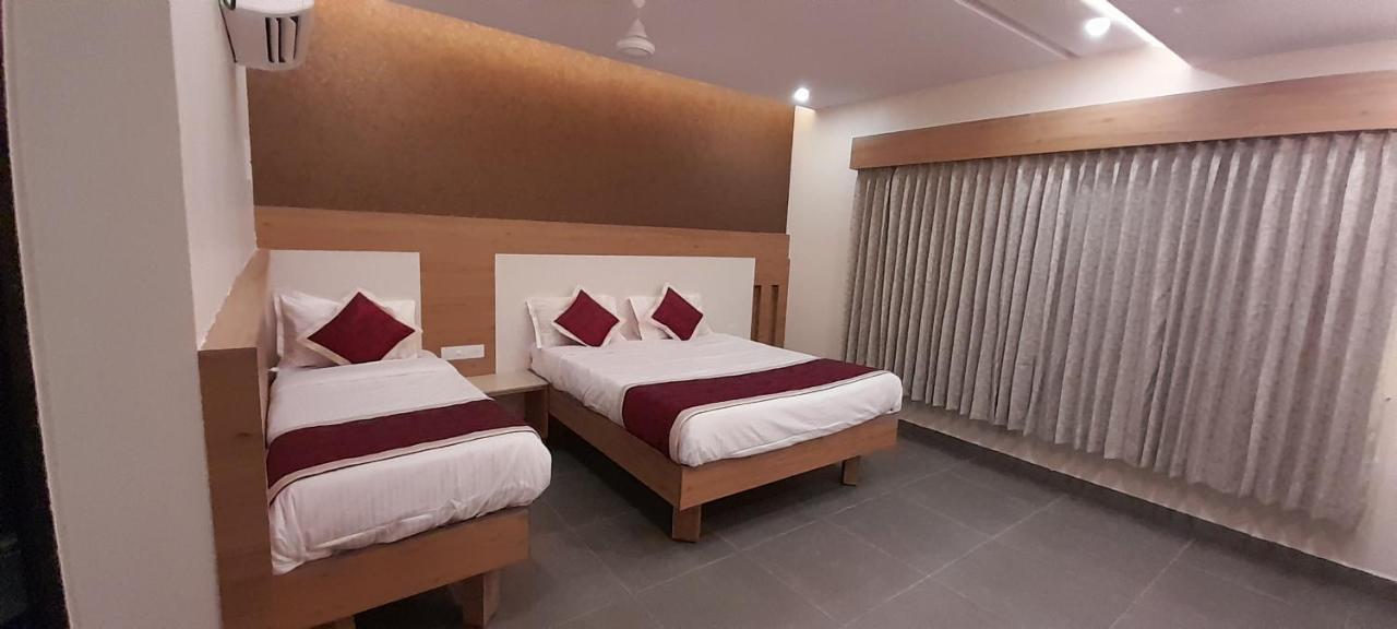 Hotel Golden Sand Velankanni Extérieur photo